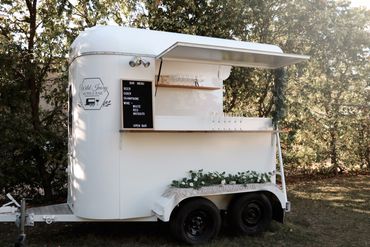 Vintage Mobile Horse Float Bar in NSW for Weddings and Events
