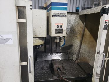 Centre d'usinage 3 axes verticals 2216