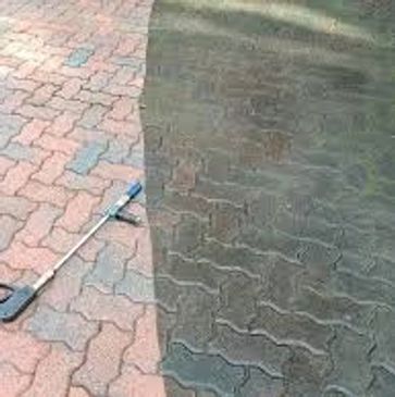 Venice FL pressure wash and seal pavers.