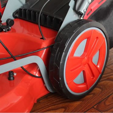 şanzımanlı çim biçme makinesi