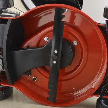 şanzımanlı çim biçme makinesi