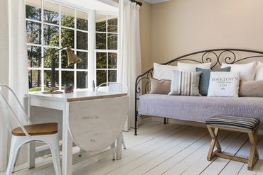 Gallery Cottage daybed at bay window