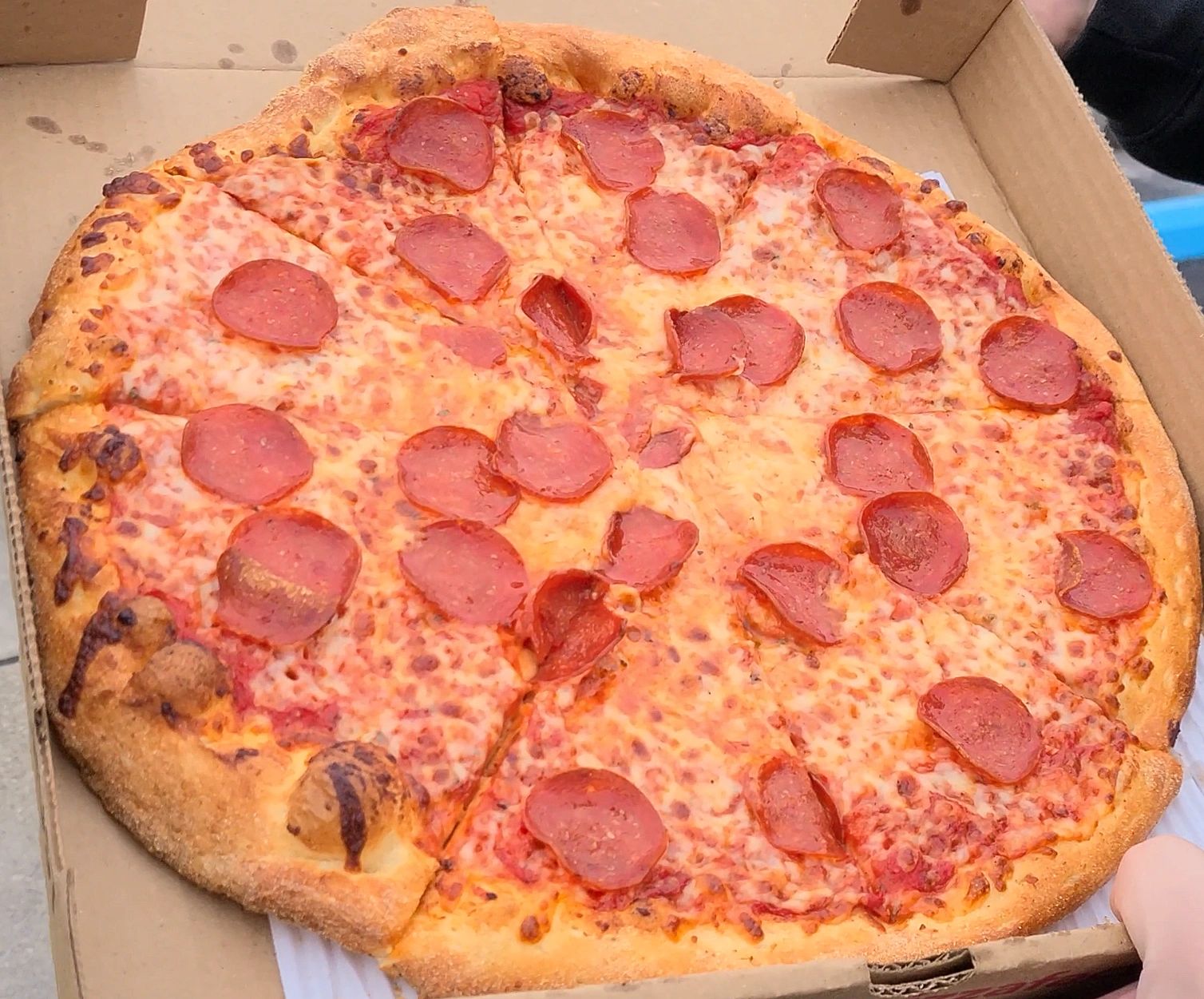 Detroit Pizza Factory - Dearborn Heights, MI - Pizza Review - Near Me - #ALLTHEPIZZA - Time