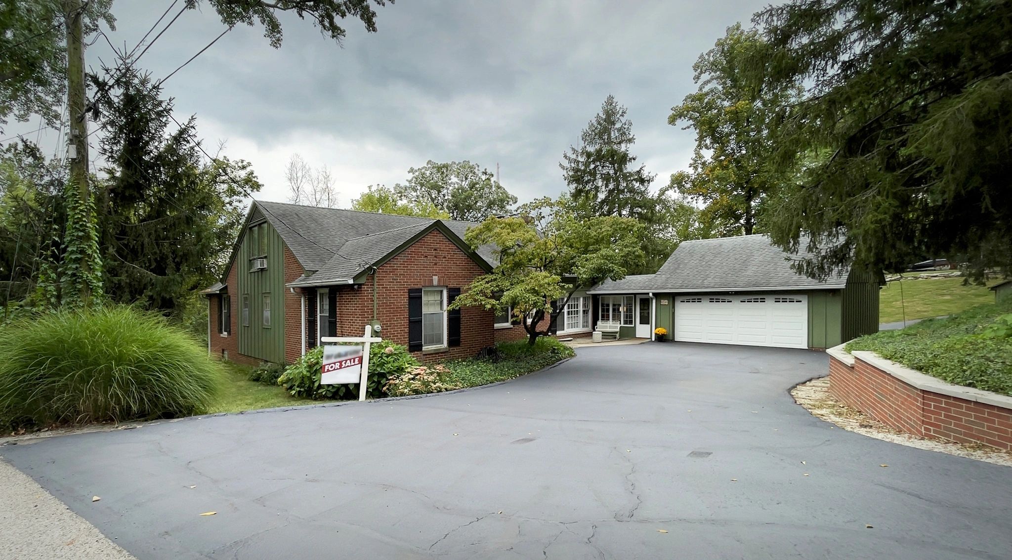 New Active Listing !
$746,500
6720 Azure Lane
Indianapolis, IN 46220
MLS ID: 22125329
Click Image t