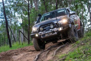 PXIII FORD RANGER ON HILL WITH TOUGH DOG 4WD SUSPENSION INSTALLED