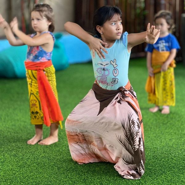 Balinese dance for children at KidzCafe Sanur.