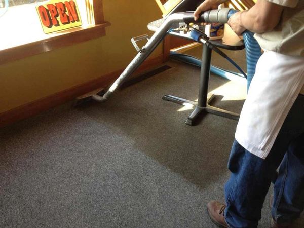 Commercial carpet cleaning service in Twin Falls Idaho