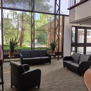 office lobby with crystal clean windows professional washed by a commercial window washing service