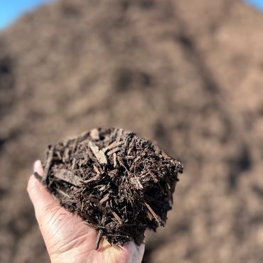 Premium Hardwood Mulch-Brown