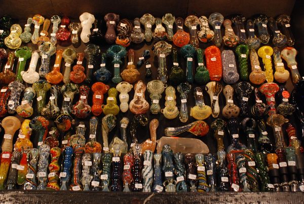 spoon pipe display