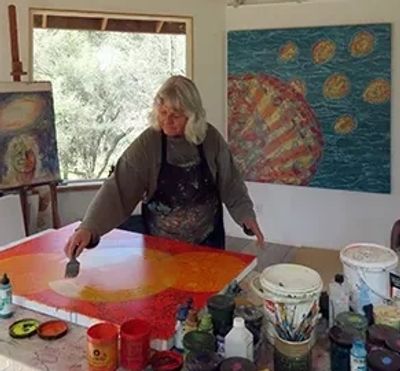 Hannelore Fischer in her studio
abstract painting in process
