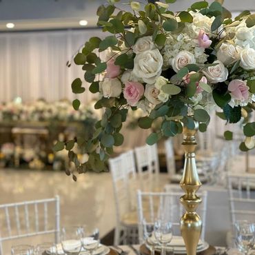 Flower decoration for any event: birthday, corporate events, baby shower, wedding, bridal shower.