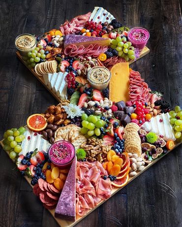 Grazing board and table for any occasion : birthday, bridal shower, welcome baby, corporate event.