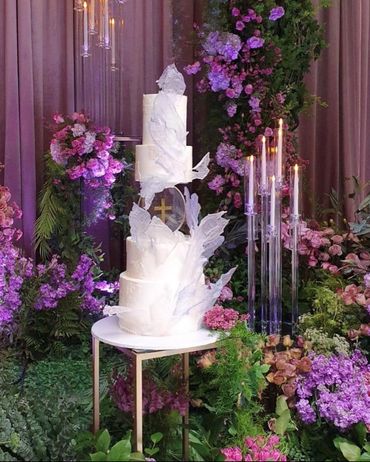 Cake for any occasion: birthday, wedding, welcome baby, bridal shower.