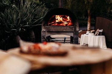 Pizza catering for any kind of events: birthday, corporate events, baby shower, bridal shower.
