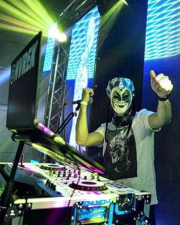 Artist | DJ for any occasions: Birthday, Wedding, Welcome Baby, Corporate Events and much more...