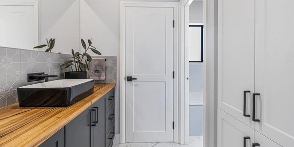 bathroom, kitchen, painted kitchen, 2pack polyurethane, renovation, timber, home improvement