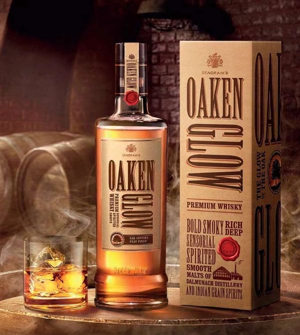 Oaken Glow, Bespoke bottle designed from inception to execution by Ateliers