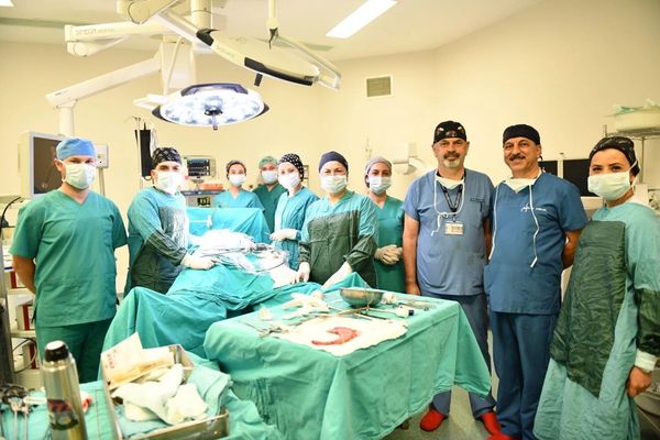 Obezite  (tüp mide) operasyonu sonrası