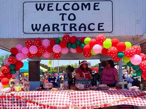 Strawberry Festival bake-off dessert contest shortcake pie cake cupcakes vendors event TN wartrace