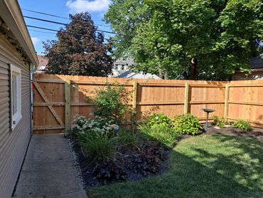 cedar wood privacy fence