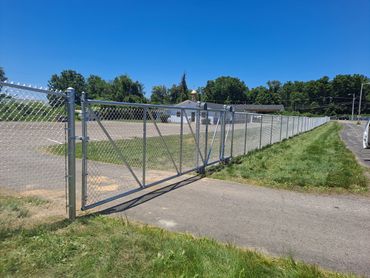 cantilever roll gate