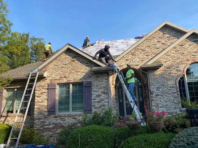 damaged roof being repaired by cupples construction