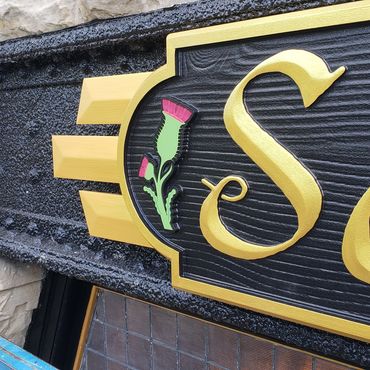 woodgrain texture signs