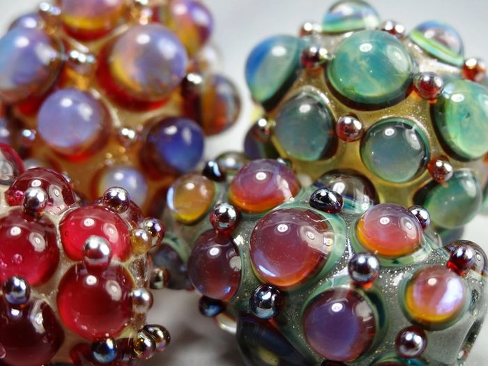 Handmade artisan lampwork glass beads.