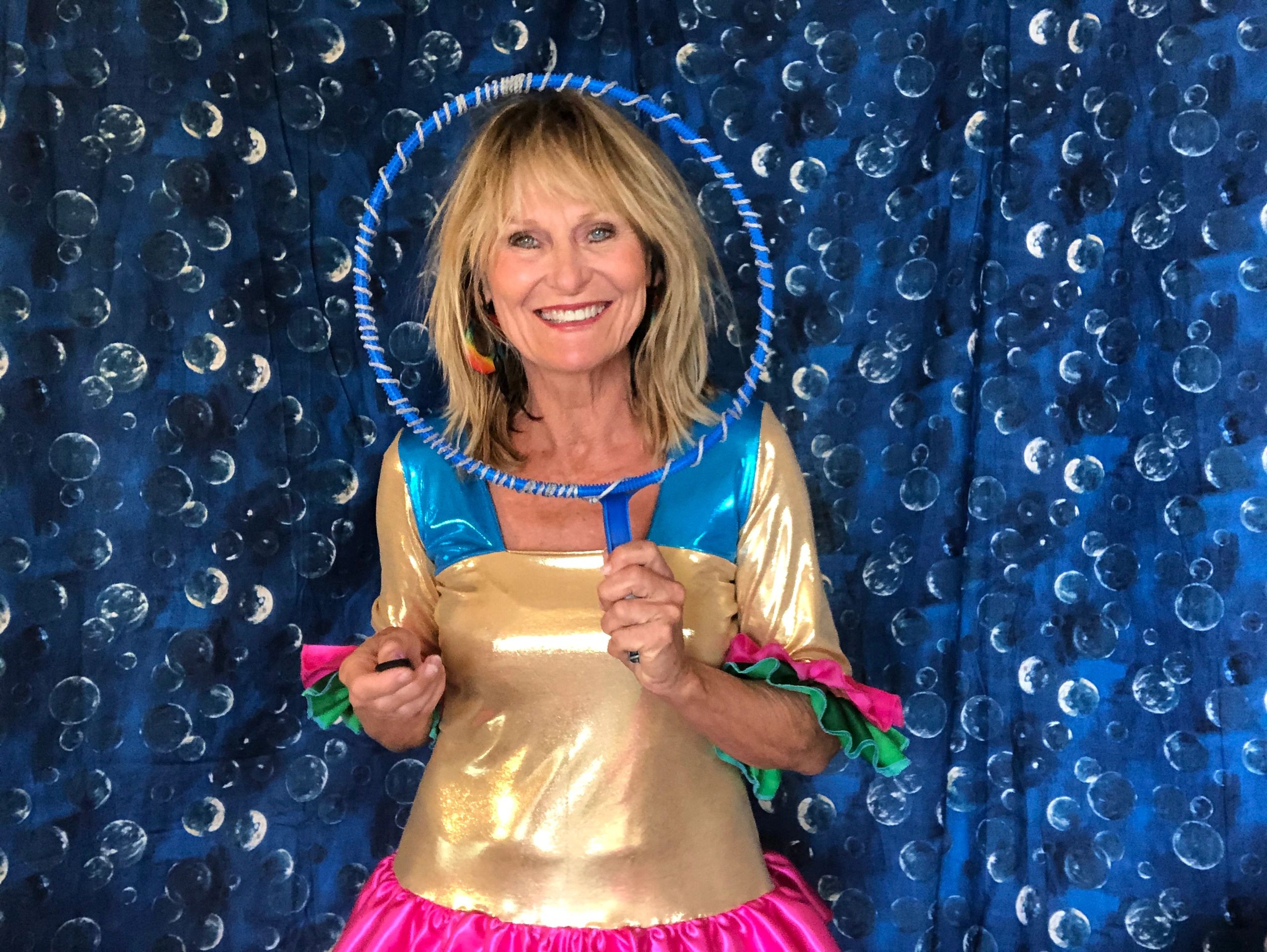 Ready for some BUBBLELICIOUS FUN!
Turn your party or event dreams into reality and make some grea