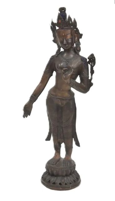 large antique Nepalese Lost Wax technique bronze with precious jewels. Green tara, Consecrated.