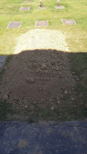 Potential Dogman Digging Up A Grave In Ohio?