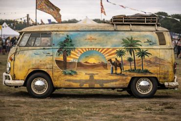 This is the Komb-wagen used in Esperanza (Book 2) by Zawadi, Santiago and Valentina to drive from Za
