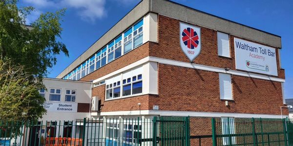 Thin Coat rendering at Waltham Toll Bar Academy Grimsby