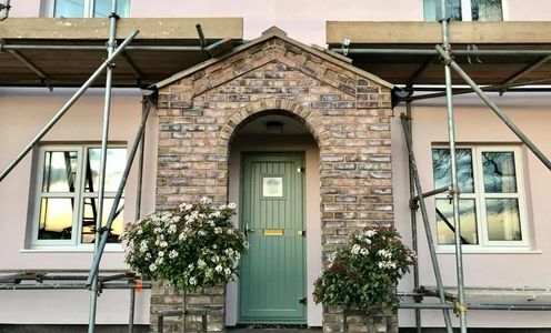 Pink Rendering and External Wall Insulation completed by RamEco Ltd in Grasby North Lincolnshire