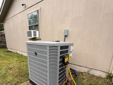 New 15.2 SEER HVAC system installed for a customer in northeast San Angelo area.