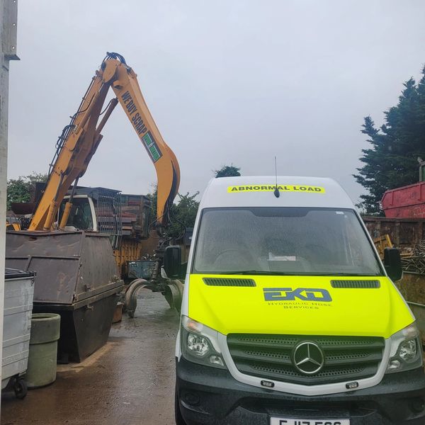 EKO mobile hydraulic hose repair van and crane