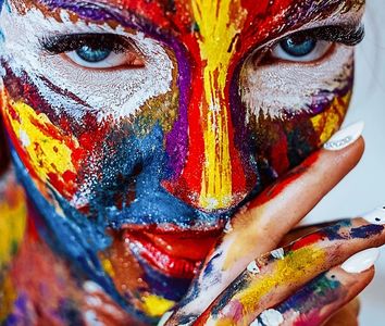 creative therapy for low self-esteem oversensitivity Marianna Jakucska therapist in Sacramento, CA