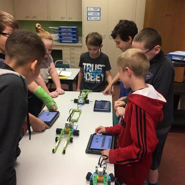 STEM Education Mobile Camps include a variety of fun and educational ac tivities