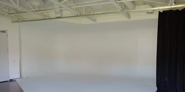 3 cyclorama studio spaces to utilize when preparing a convincing