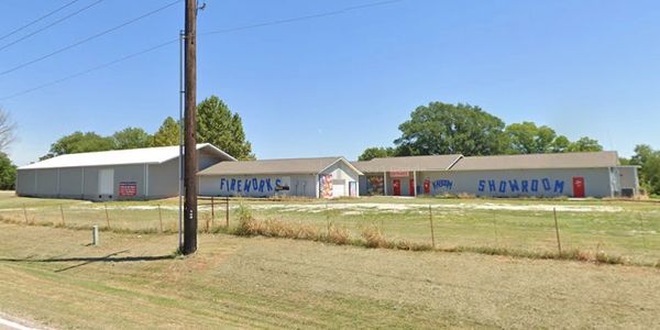 KaBoom Fireworks Showroom 31499 Hwy 59 Maud, Oklahoma