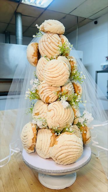 BRIDAL CONCHA TOWER