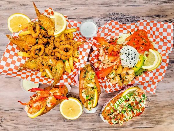 Sam's Southern Eatery family platters food