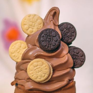 Helado soft elaborado con materias primas de calidad y toppings trendy  La Pecera ahora franquicia