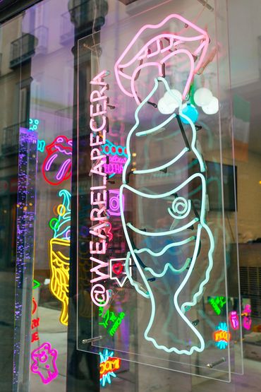 Uno de nuestros característicos led de LA PECERA la heladería más trendy del momento