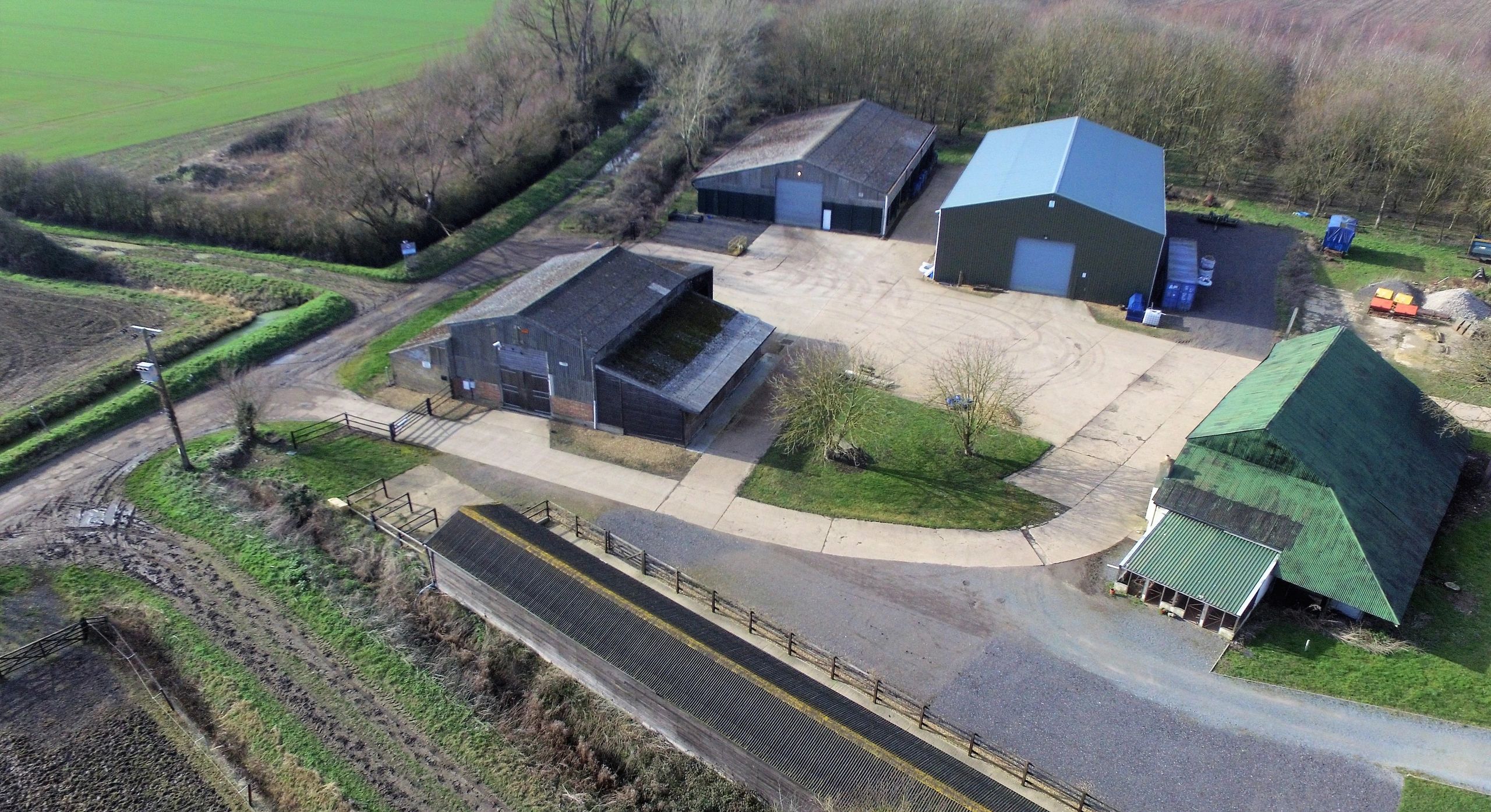 Common Farm Ltd To Let, Storage Industrial Warehouse