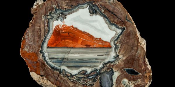 We specialize in New Mexico Thundereggs mined here by us.