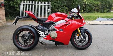 XPEL patterned PPF full coverage installation on this Ducati motorbike.