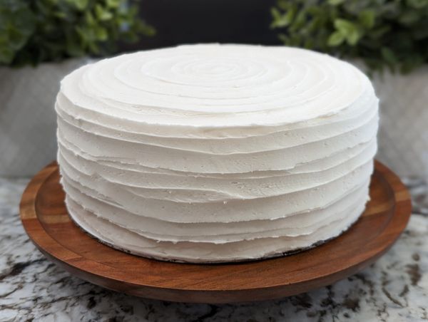 8-inch 3-layer cake, vanilla textured frosting