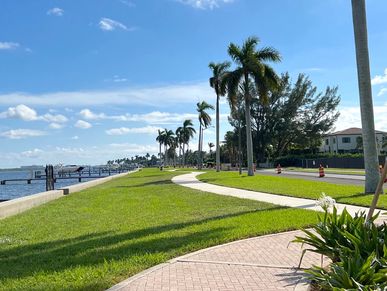 Luxury homes West Palm Beach, luxury homes in South of Southern West Palm Beach